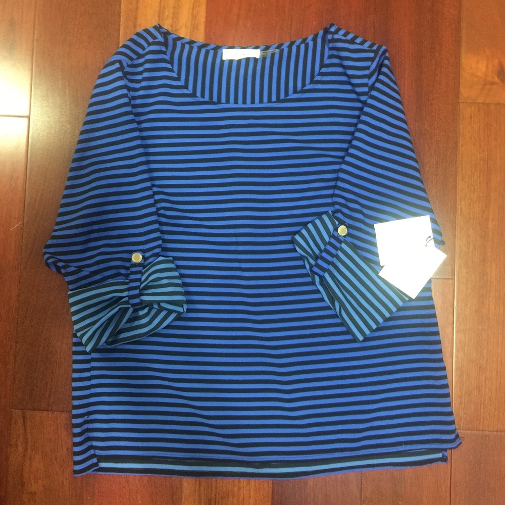 🔴SALE! NWT Calvin Klein Blouse
